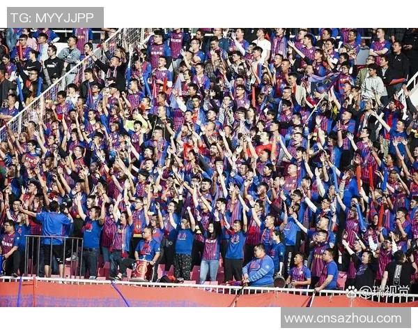 足球巨星重返赛场再度点燃球迷激情掀起新一轮绿茵热潮